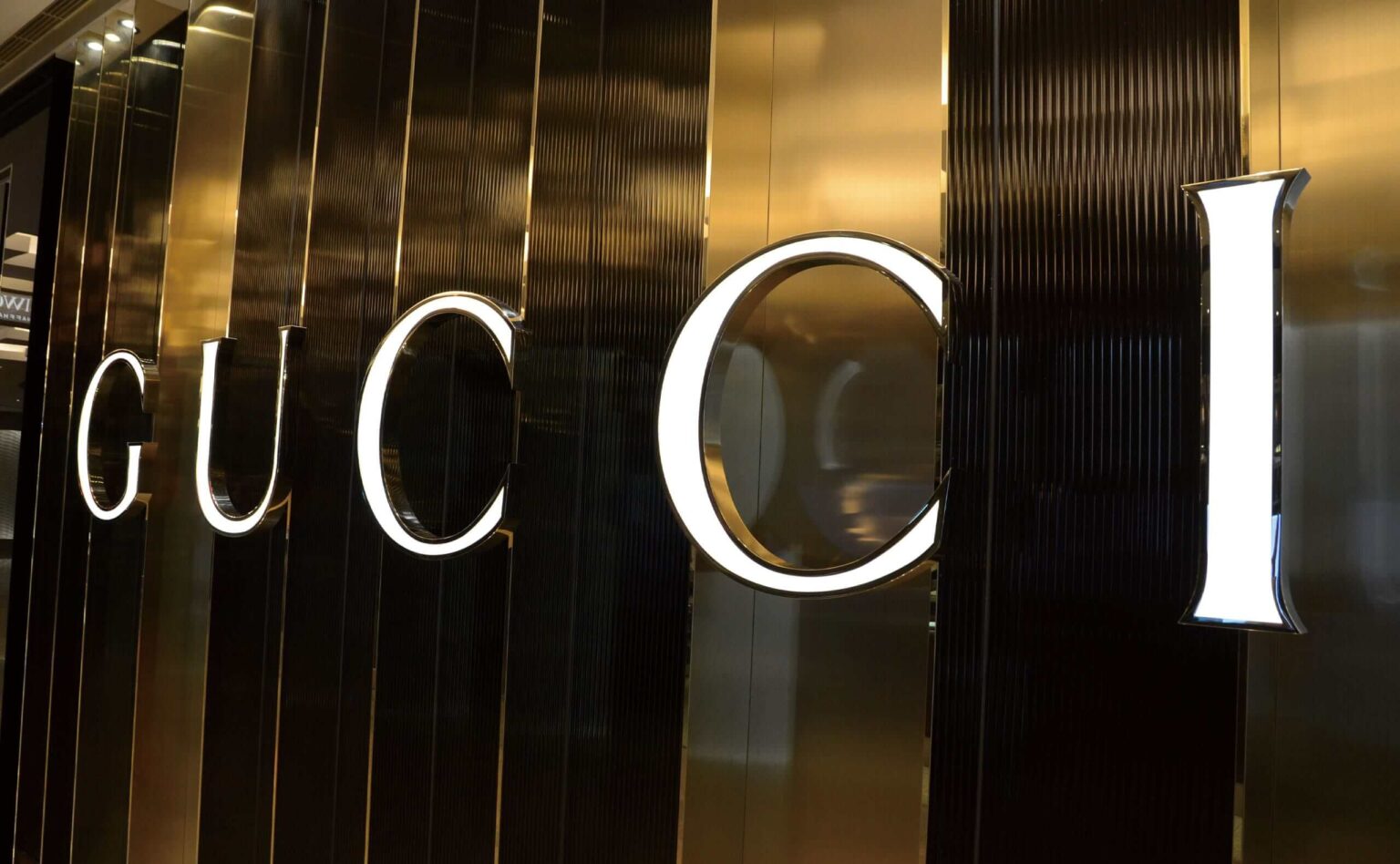 Metal Front Lit Channel Letters With Face Return | BusinessSign.Com